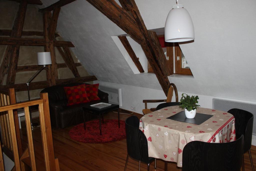 Les Appartements De Home Petite Venise Colmar Phòng bức ảnh